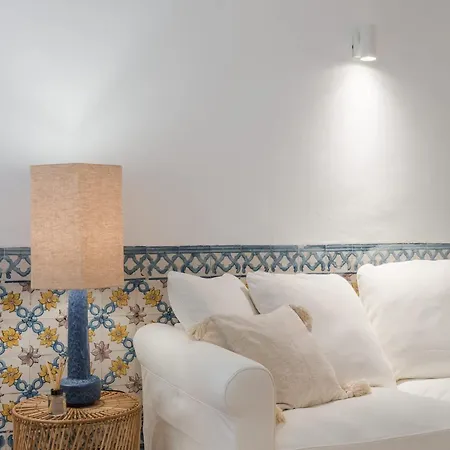 Charming 1br - Rustic Style * リスボン